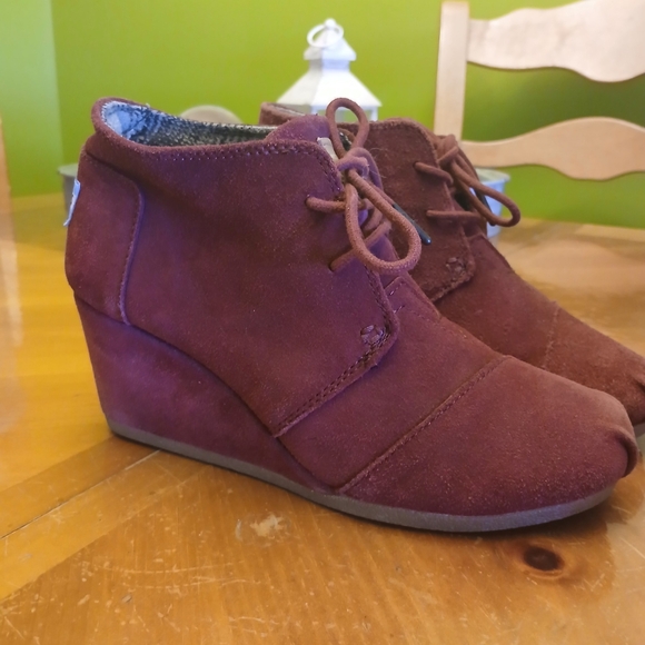 TOMS wedges - Picture 2 of 6